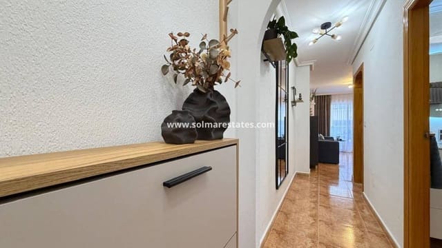 2 Zimmer Apartment zu verkaufen in Puerto Deportivo, Torrevieja - 144.900 € (Ref: 9977714)