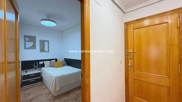 2 Zimmer Apartment zu verkaufen in Puerto Deportivo, Torrevieja - 144.900 € (Ref: 9977714)