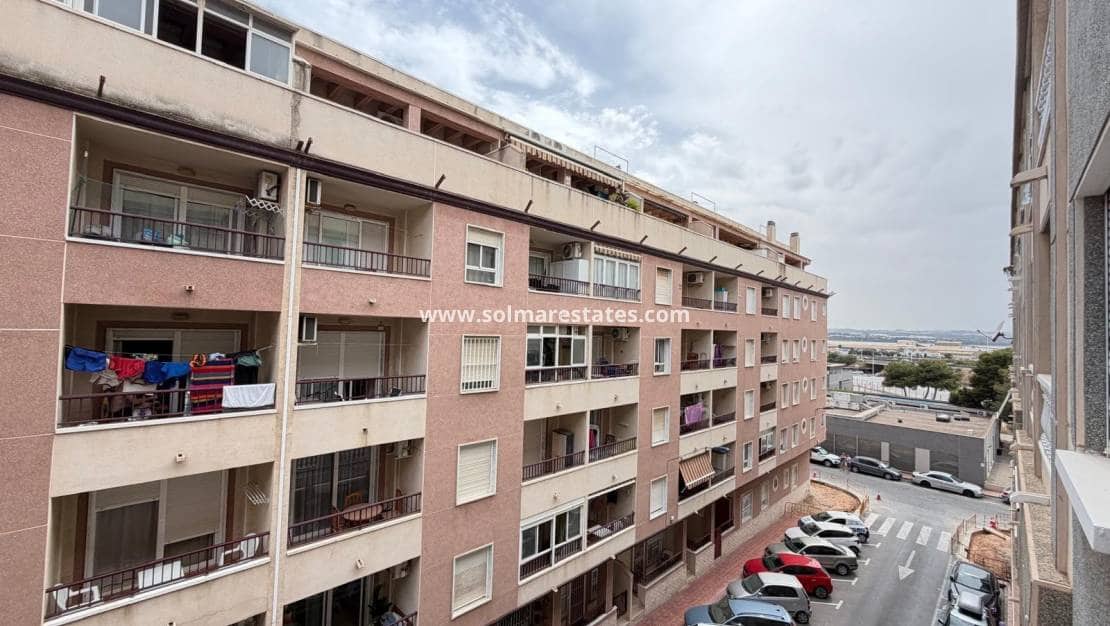 2 Zimmer Apartment zu verkaufen in Torrevieja - 144.900 € (Ref: 9977714)