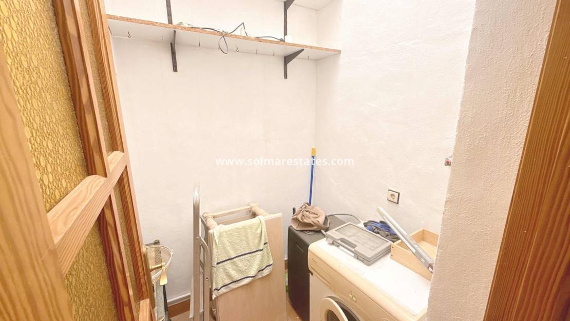 Pareado de 3 habitaciones en Villamartin en venta con piscina - 179.950 € (Ref: 9980641)