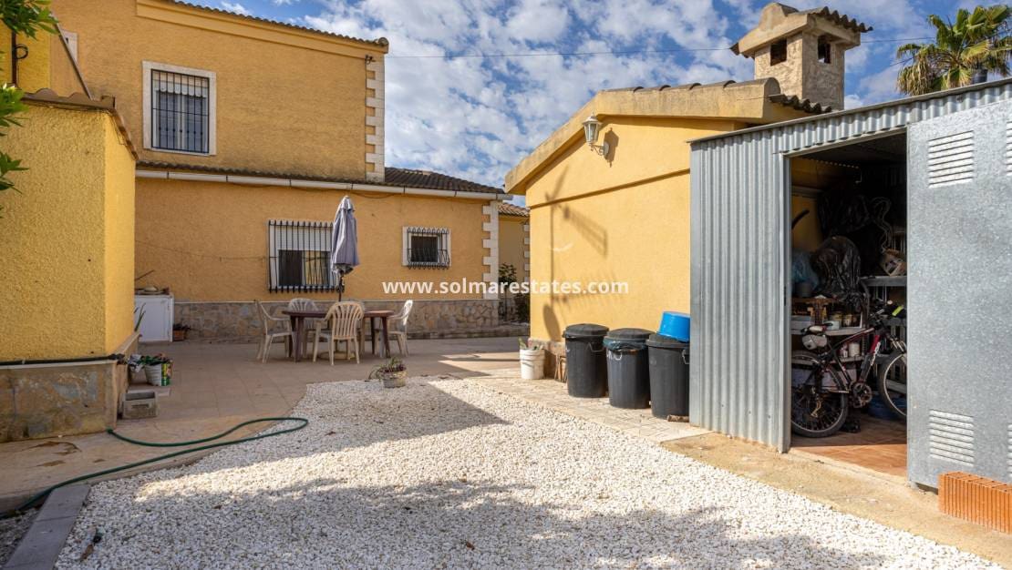 5 Zimmer Villa zu verkaufen in La Hoya mit Pool - 510.000 € (Ref: 9981349)