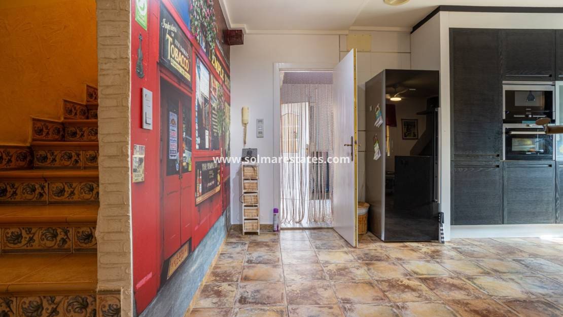 5 Zimmer Villa zu verkaufen in La Hoya mit Pool - 510.000 € (Ref: 9981349)