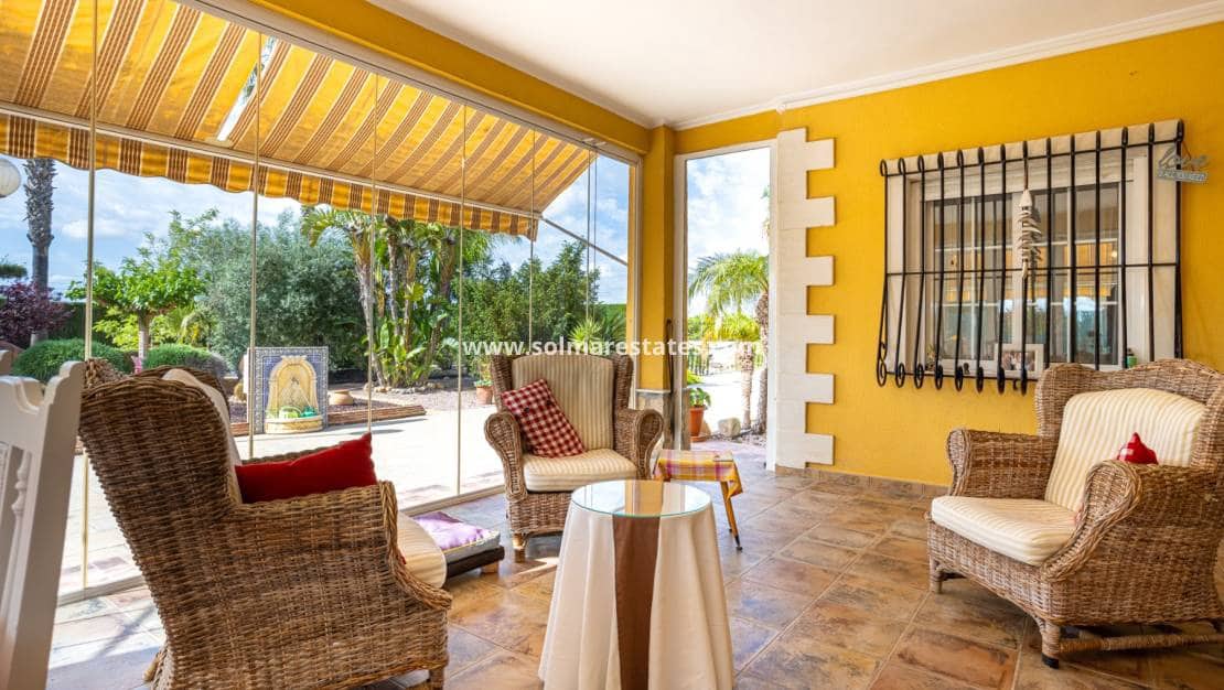 5 Zimmer Villa zu verkaufen in La Hoya mit Pool - 510.000 € (Ref: 9981349)