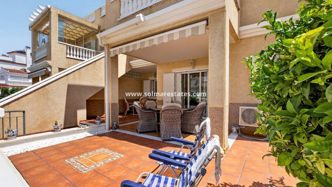 2 soverom Leilighet til salgs i Playa Flamenca med svømmebasseng - € 226 000 (Ref: 9981474)