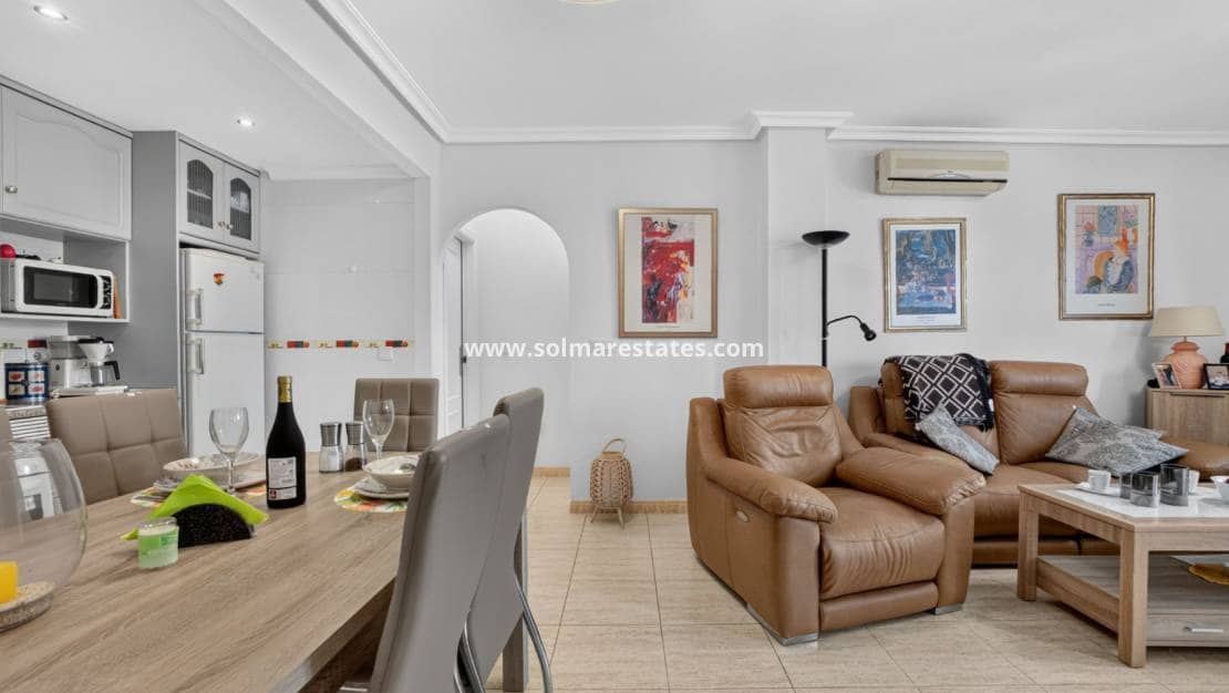 2 soverom Leilighet til salgs i Playa Flamenca med svømmebasseng - € 226 000 (Ref: 9981474)
