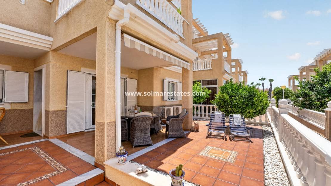 2 soverom Leilighet til salgs i Playa Flamenca med svømmebasseng - € 226 000 (Ref: 9981474)