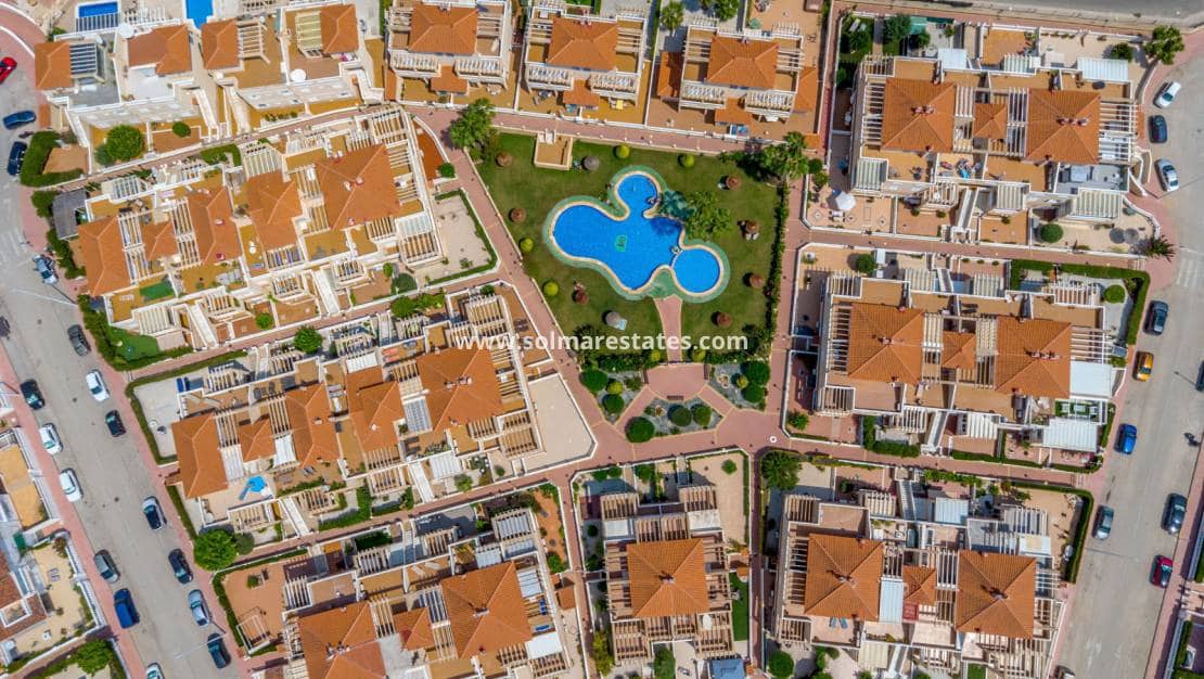 2 soverom Leilighet til salgs i Playa Flamenca med svømmebasseng - € 226 000 (Ref: 9981474)