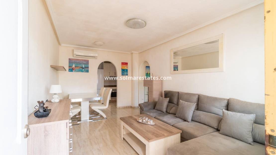 2 makuuhuone Huoneisto myytävänä paikassa Villamartin mukana uima-altaan - 175 000 € (Ref: 9983999)