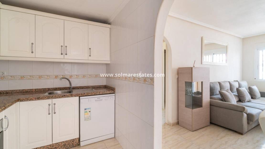 2 makuuhuone Huoneisto myytävänä paikassa Villamartin mukana uima-altaan - 175 000 € (Ref: 9983999)