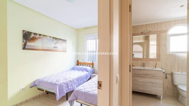 2 makuuhuone Huoneisto myytävänä paikassa Villamartin, Orihuela mukana uima-altaan - 175 000 € (Ref: 9983999)