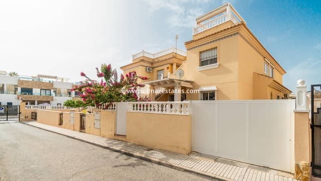 2 soveværelse Lejlighed til salg i Villamartin, Orihuela med swimmingpool - € 175.000 (Ref: 9983999)