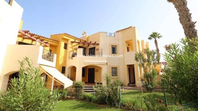 2 soveværelse Lejlighed til salg i Punta Prima, Torrevieja med swimmingpool - € 200.000 (Ref: 9984000)