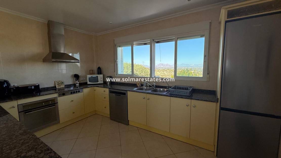 4 sypialnia Willa na sprzedaż w La Marquesa z basenem - 649 000 € (Ref: 9985310)