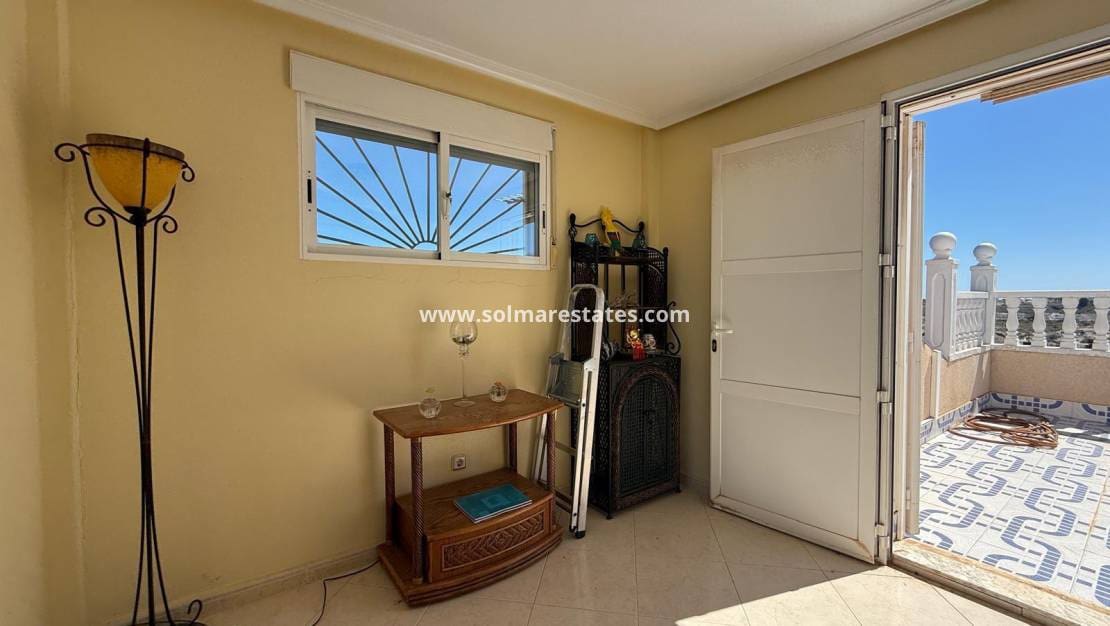 4 sypialnia Willa na sprzedaż w La Marquesa z basenem - 649 000 € (Ref: 9985310)