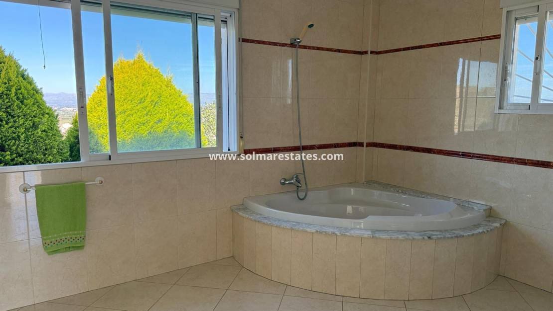 4 sypialnia Willa na sprzedaż w La Marquesa z basenem - 649 000 € (Ref: 9985310)