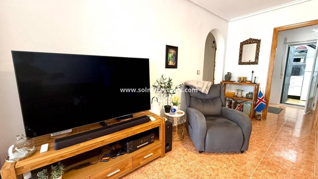 3 slaapkamer Bungalow te koop in La Marina met zwembad - € 185.000 (Ref: 9985311)