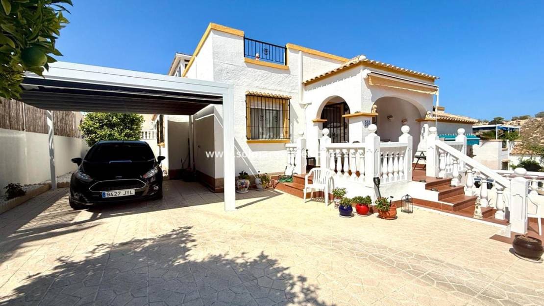 3 slaapkamer Bungalow te koop in La Marina met zwembad - € 185.000 (Ref: 9985311)