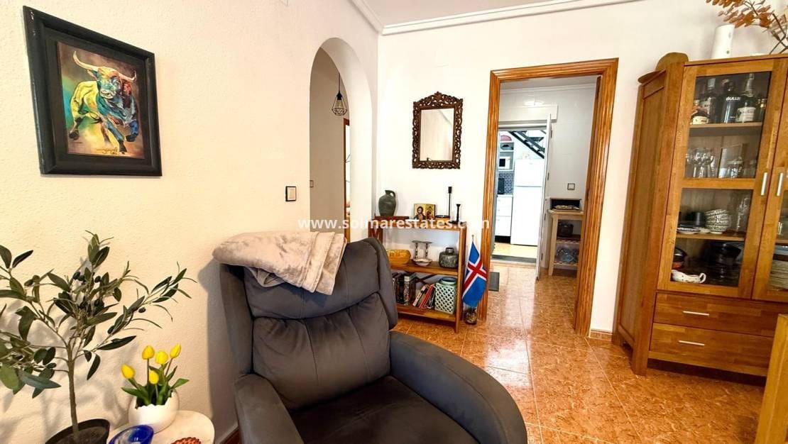 3 slaapkamer Bungalow te koop in La Marina met zwembad - € 185.000 (Ref: 9985311)