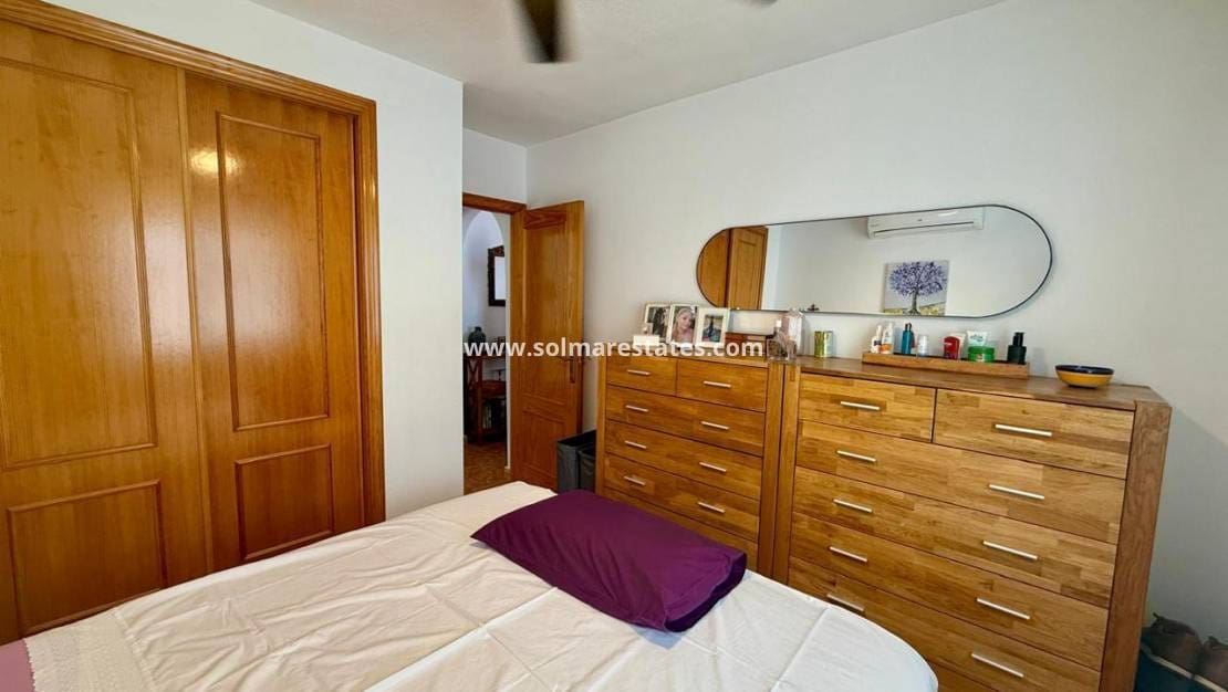 3 slaapkamer Bungalow te koop in La Marina met zwembad - € 185.000 (Ref: 9985311)