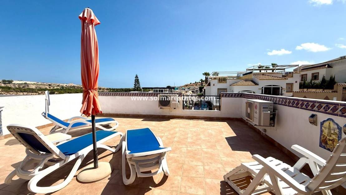 3 slaapkamer Bungalow te koop in La Marina met zwembad - € 185.000 (Ref: 9985311)
