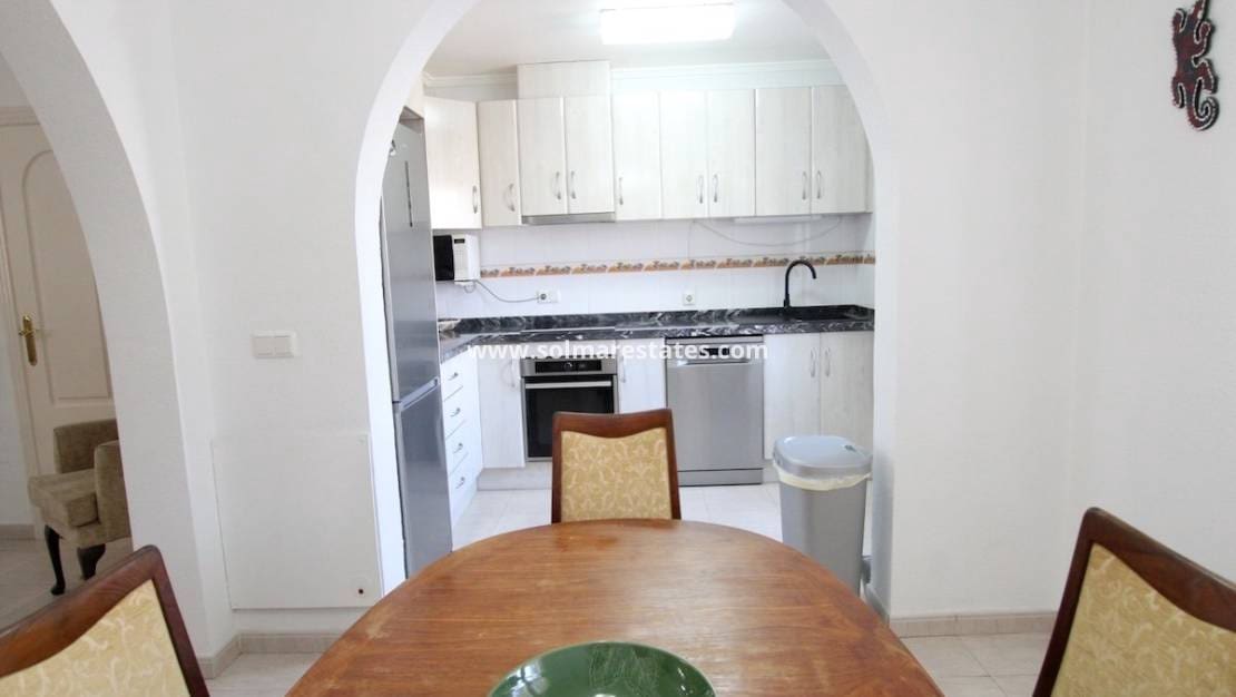 2 soverom Hus til salgs i Ciudad Quesada med svømmebasseng - € 185 000 (Ref: 9985666)