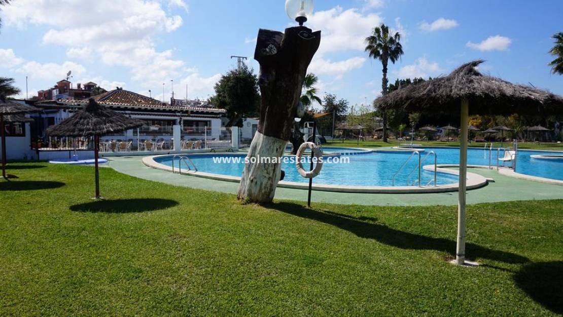 1 chambre Appartement à vendre à Los Balcones avec piscine - 89 000 € (Ref: 9986132)