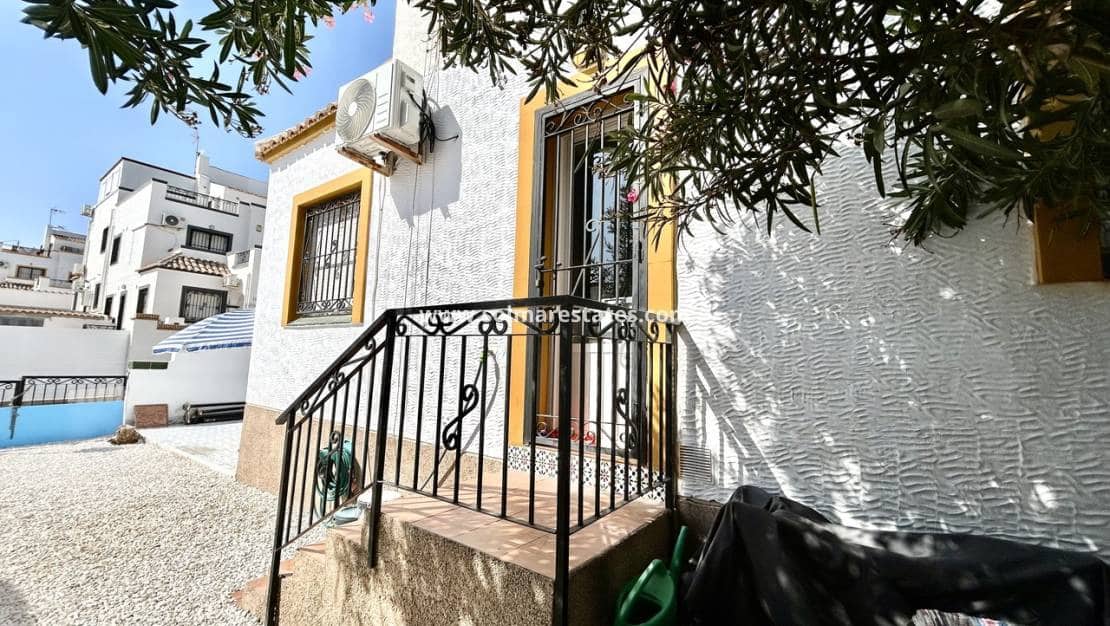 3 quarto Moradia em Banda para venda em Los Altos com piscina - 209 000 € (Ref: 9986133)