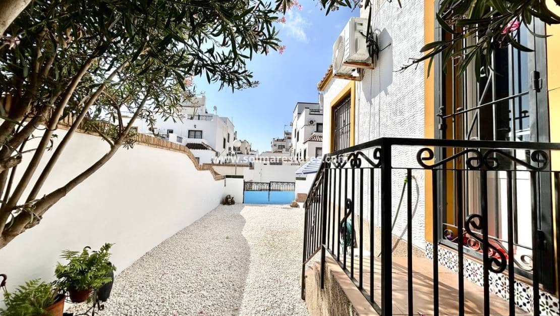 3 quarto Moradia em Banda para venda em Los Altos com piscina - 209 000 € (Ref: 9986133)