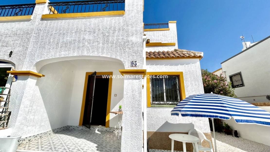 3 quarto Moradia em Banda para venda em Los Altos com piscina - 209 000 € (Ref: 9986133)