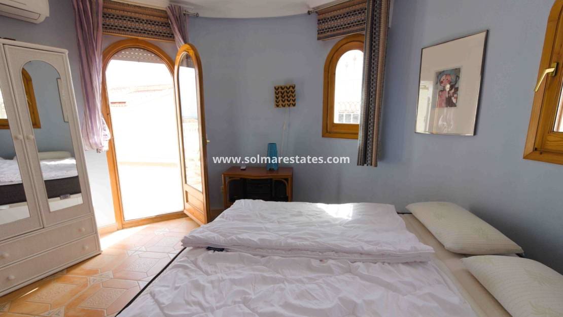 5 sypialnia Willa na sprzedaż w La Marquesa z basenem - 539 000 € (Ref: 9996199)
