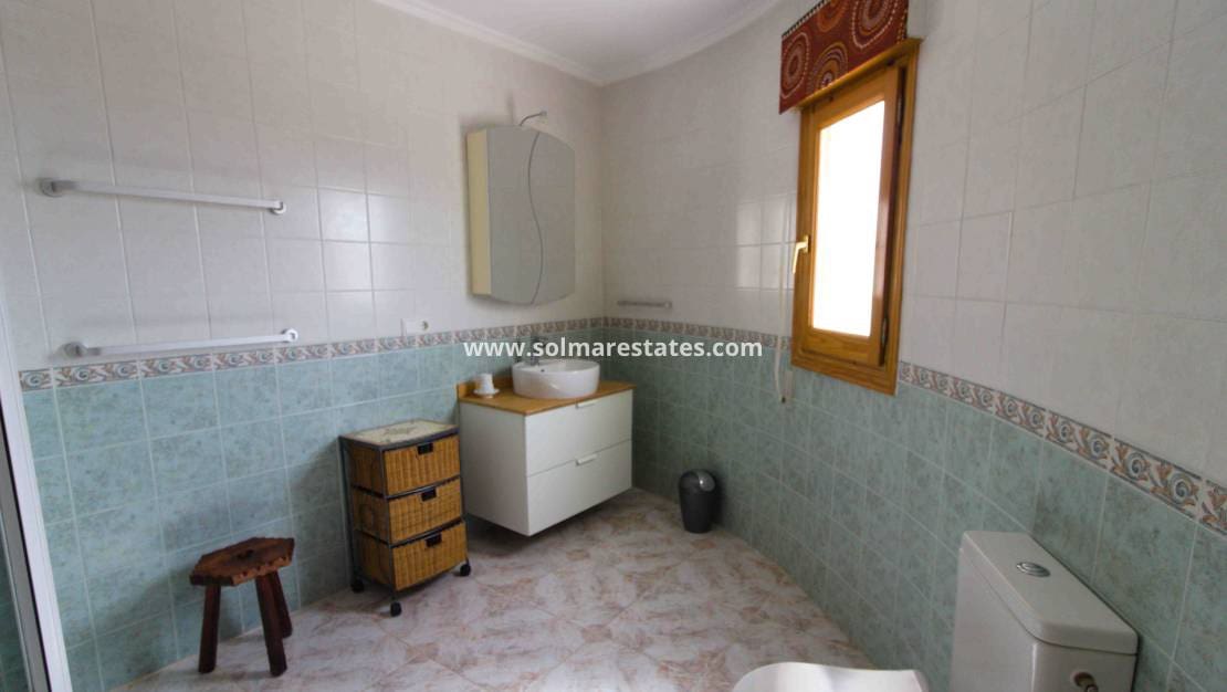 5 sypialnia Willa na sprzedaż w La Marquesa z basenem - 539 000 € (Ref: 9996199)