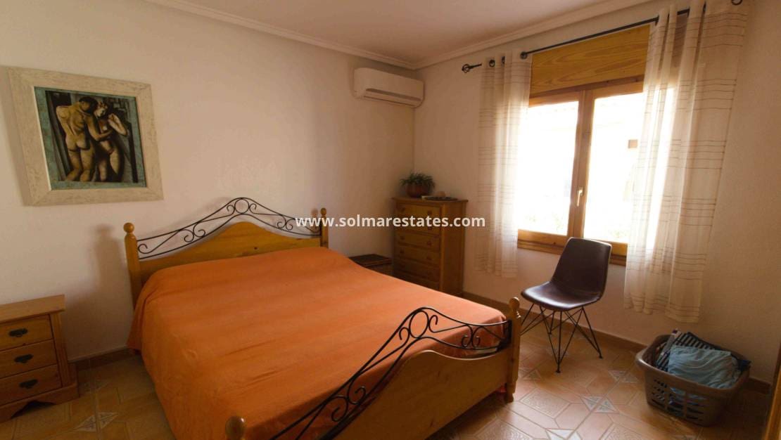 5 sypialnia Willa na sprzedaż w La Marquesa z basenem - 539 000 € (Ref: 9996199)