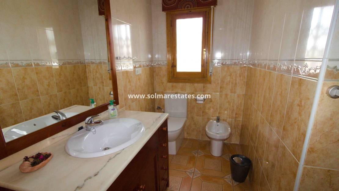 5 sypialnia Willa na sprzedaż w La Marquesa z basenem - 539 000 € (Ref: 9996199)