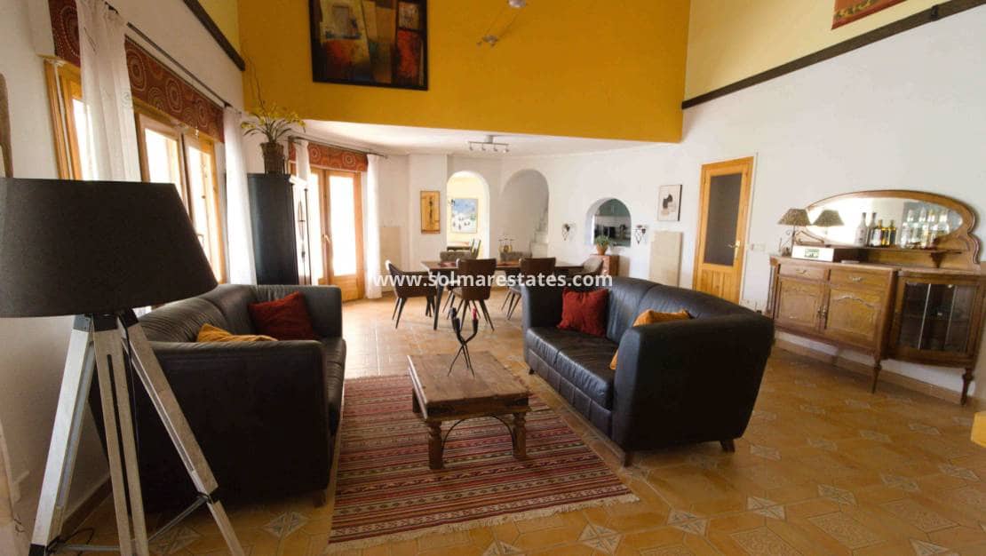 5 sypialnia Willa na sprzedaż w La Marquesa z basenem - 539 000 € (Ref: 9996199)
