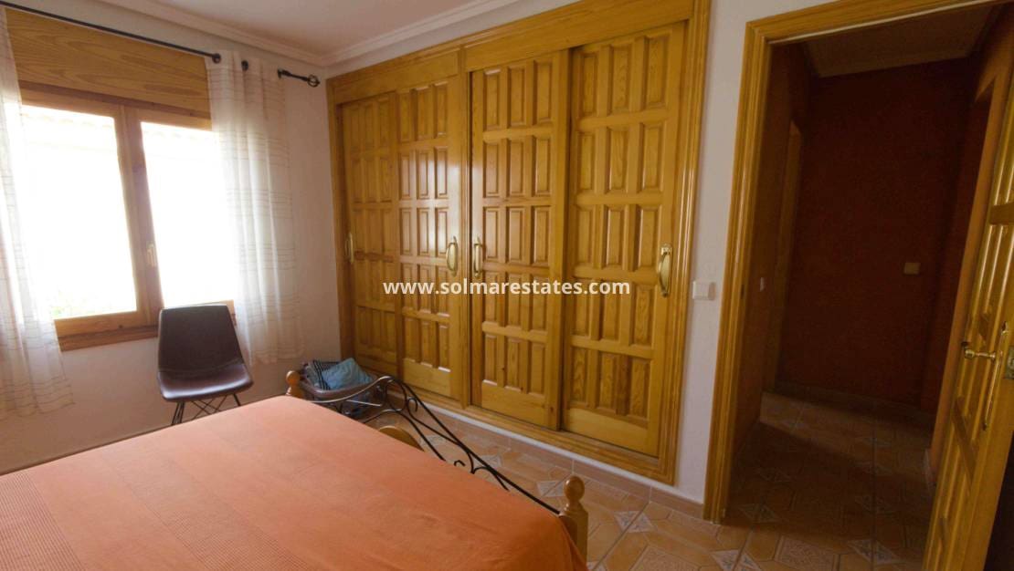 5 sypialnia Willa na sprzedaż w La Marquesa z basenem - 539 000 € (Ref: 9996199)