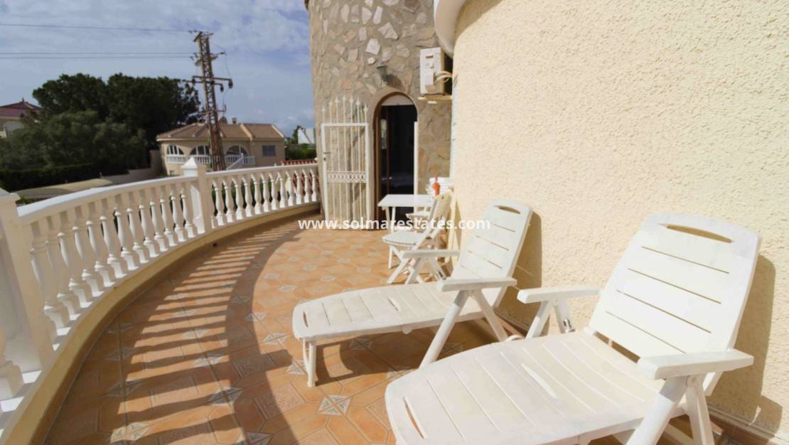 5 sypialnia Willa na sprzedaż w La Marquesa z basenem - 539 000 € (Ref: 9996199)