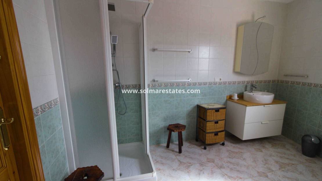 5 sypialnia Willa na sprzedaż w La Marquesa z basenem - 539 000 € (Ref: 9996199)
