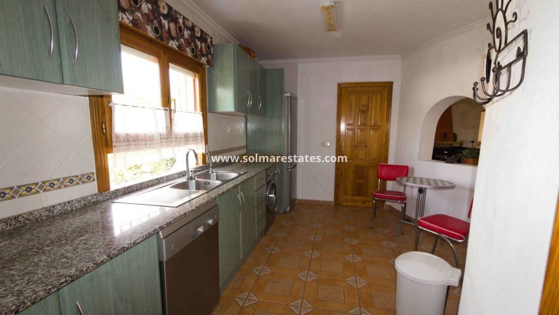 5 sypialnia Willa na sprzedaż w La Marquesa z basenem - 539 000 € (Ref: 9996199)