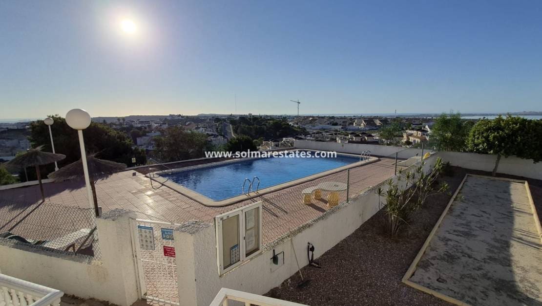 1 soverom Leilighet til salgs i Ciudad Quesada med svømmebasseng - € 110 000 (Ref: 9996201)