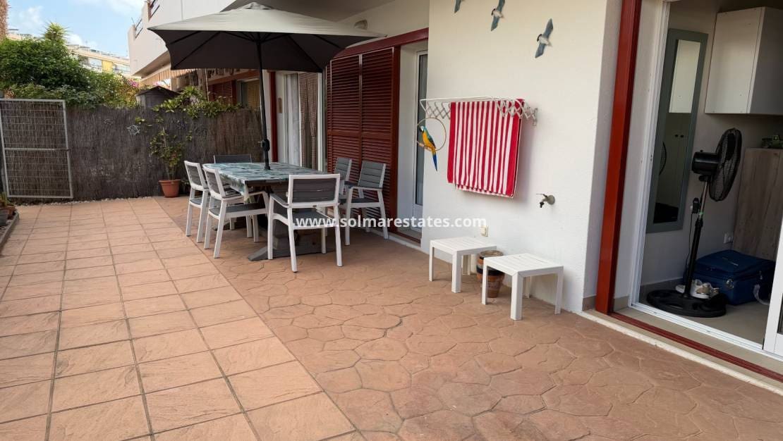 3 sypialnia Apartament na sprzedaż w Playa Flamenca z basenem - 259 900 € (Ref: 9997762)