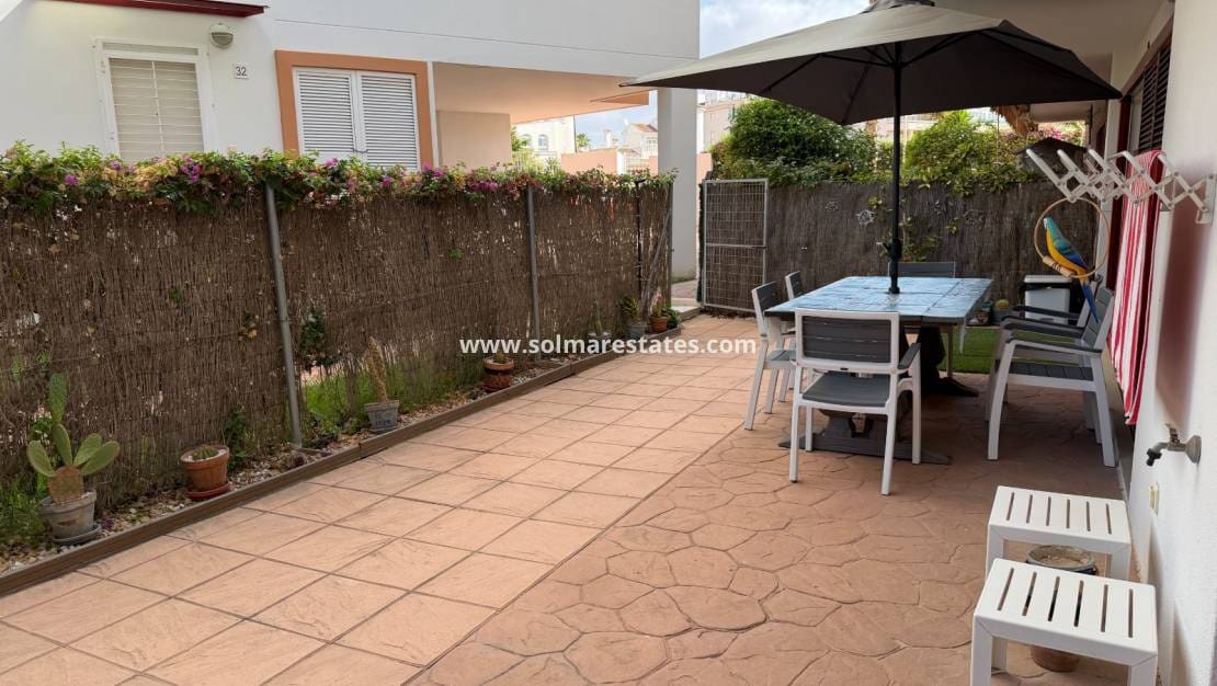 3 sypialnia Apartament na sprzedaż w Playa Flamenca z basenem - 259 900 € (Ref: 9997762)