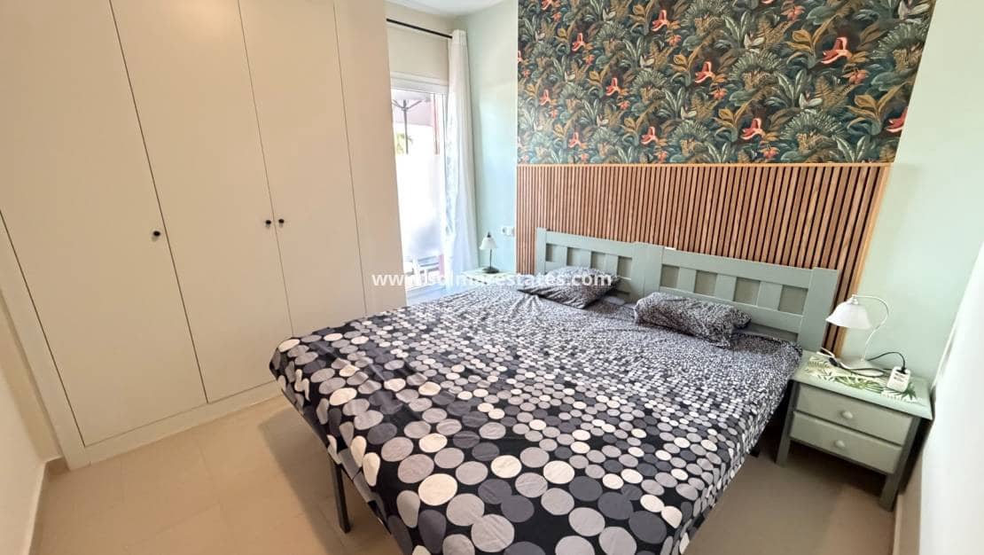 3 sypialnia Apartament na sprzedaż w Playa Flamenca z basenem - 259 900 € (Ref: 9997762)