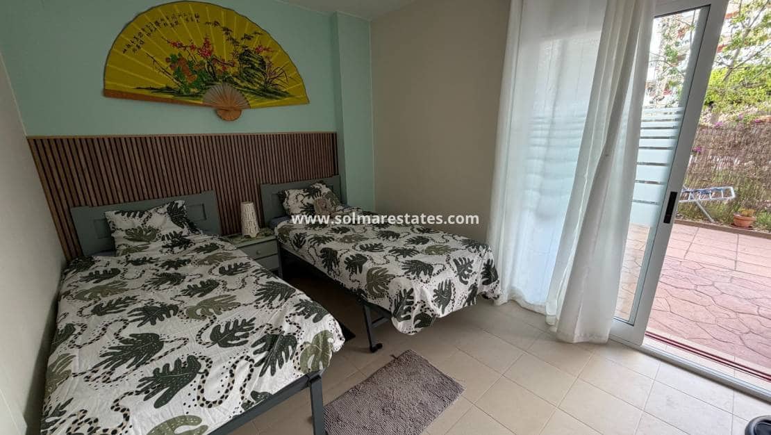 3 sypialnia Apartament na sprzedaż w Playa Flamenca z basenem - 259 900 € (Ref: 9997762)