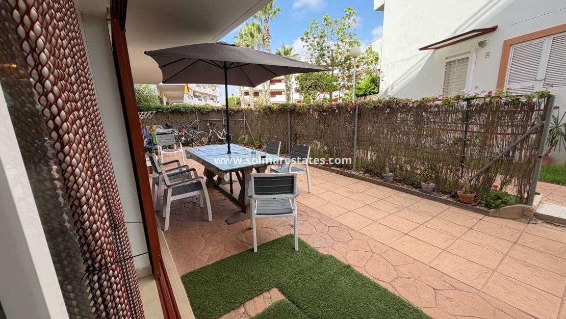 3 sypialnia Apartament na sprzedaż w Playa Flamenca z basenem - 259 900 € (Ref: 9997762)