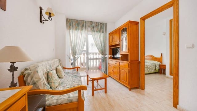 Apartamento de 2 habitaciones en Antonio Machado, Torrevieja en venta con piscina - 145.000 € (Ref: 9999151)