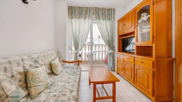 Apartamento de 2 habitaciones en Antonio Machado, Torrevieja en venta con piscina - 145.000 € (Ref: 9999151)