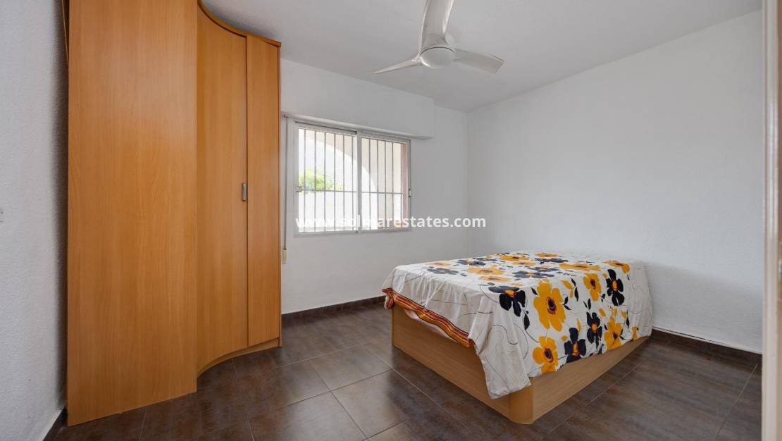 3 soverom Hus til salgs i La Zenia med svømmebasseng - € 209 000 (Ref: 9999152)