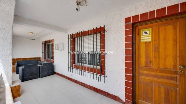 3 soverom Hus til salgs i La Zenia, Orihuela med svømmebasseng - € 209 000 (Ref: 9999152)