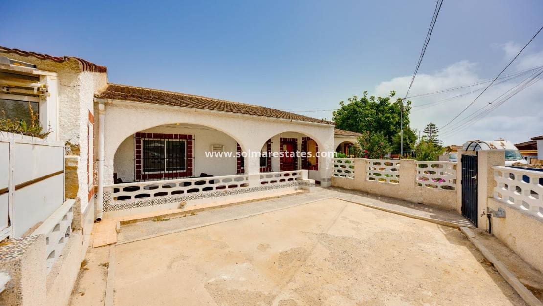 3 soverom Hus til salgs i La Zenia med svømmebasseng - € 209 000 (Ref: 9999152)