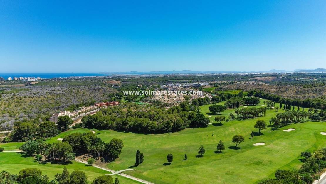 3 soverom Hus til salgs i La Zenia med svømmebasseng - € 209 000 (Ref: 9999152)